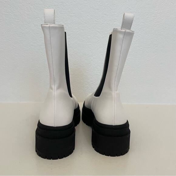 Good American Chelsea Boots 9.5 - Picture 4 of 7